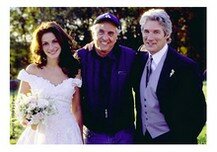 El director Gary Marshall, en el medio de la súper pareja