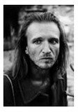 Svetozar Cvetkovic, impecable en el rol de un Cristo muy particular 